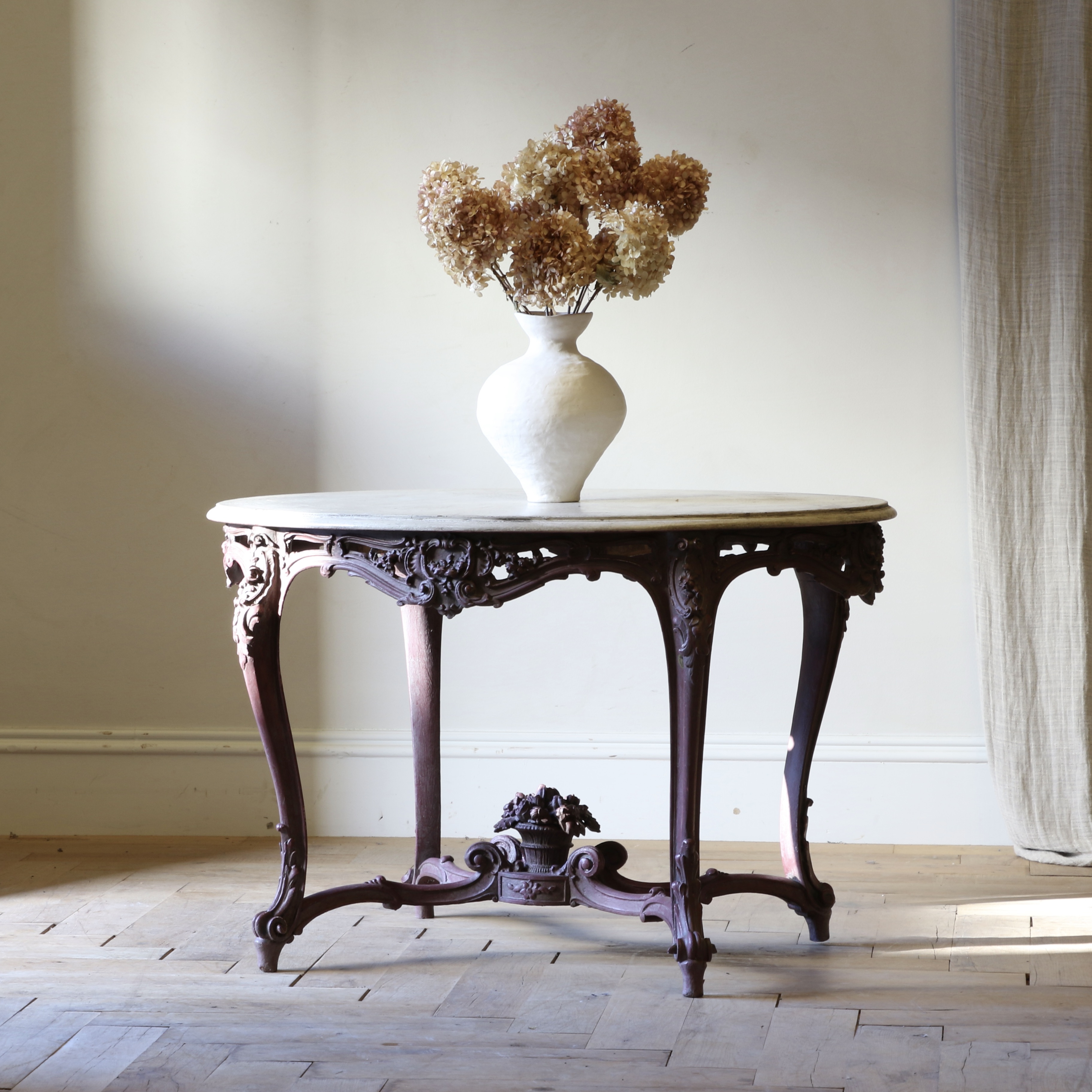 Lous XV Occasional Table